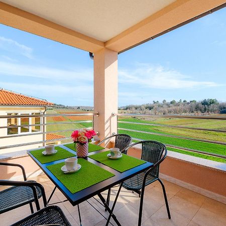 Stancija Amorozo 5 - Apartment N. 7 Porec Ngoại thất bức ảnh